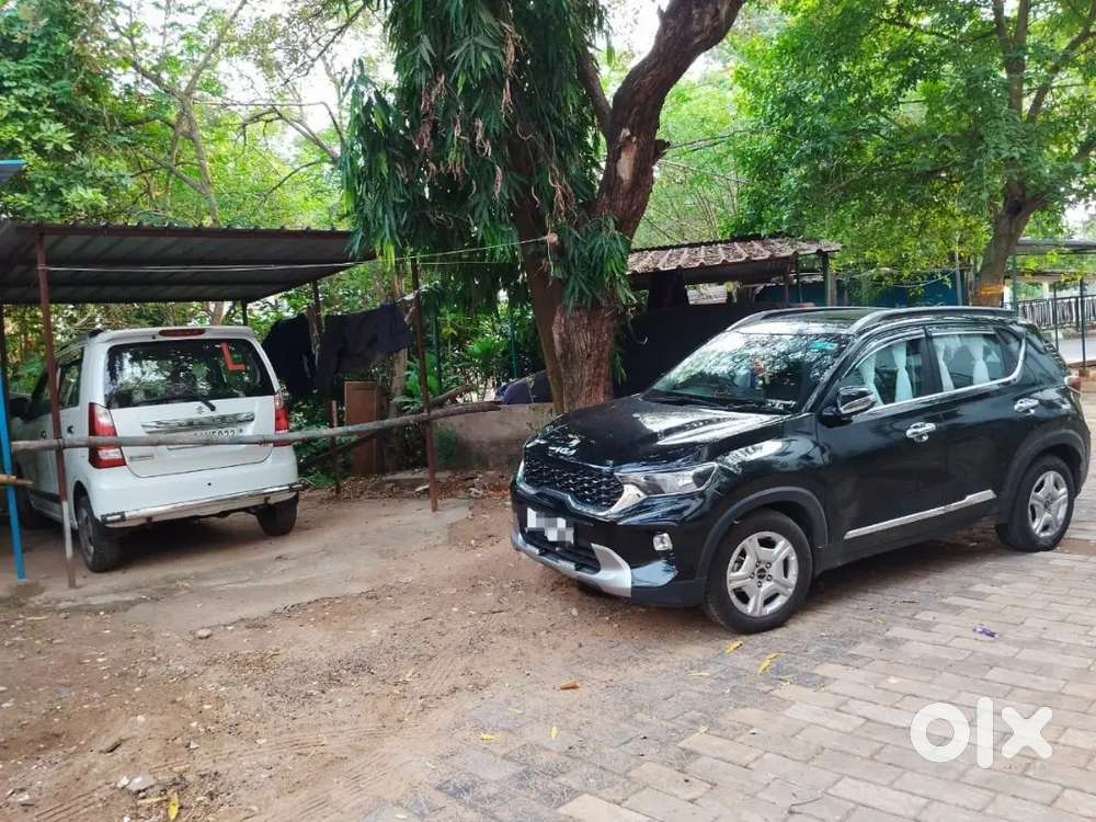 Kia Sonet 2023 Petrol Well Maintained