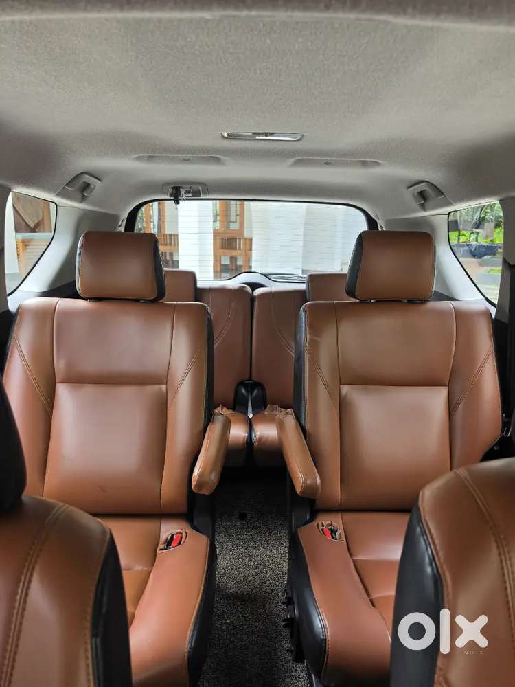 Toyota Innova Crysta 2.8 Diesel Automaticj