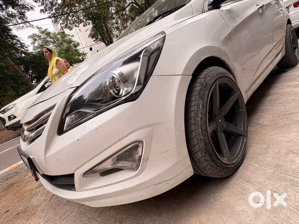 Hyundai Verna 1.6 Crdi Sx Diesel  2016  81,000 Km  ₹3,60,000