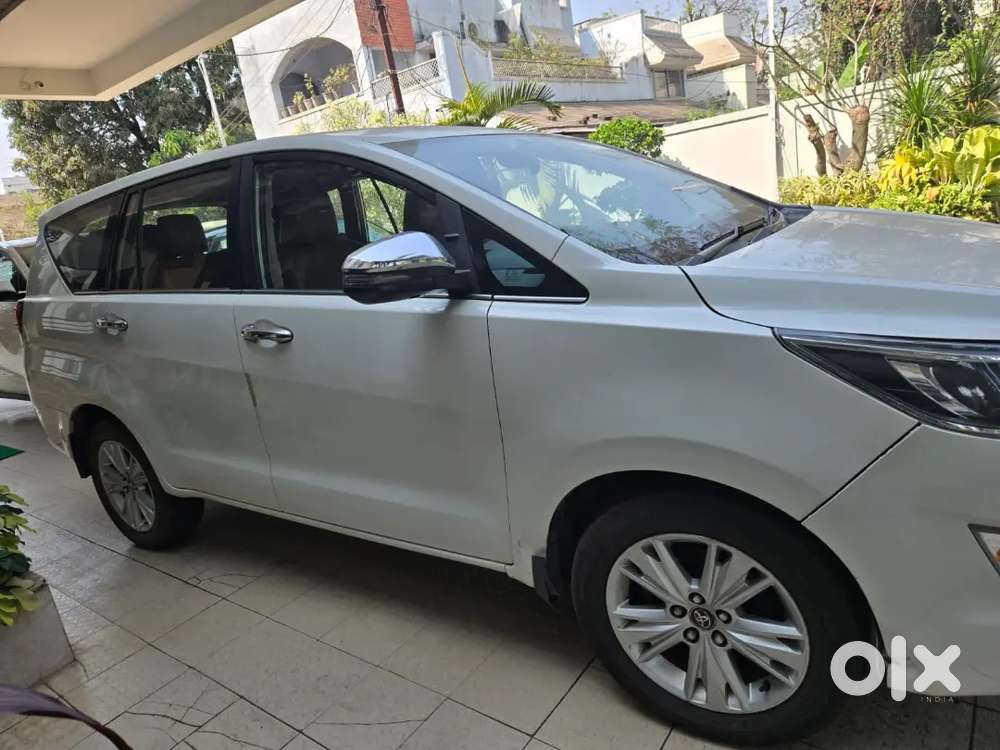 Toyota Innova Crysta 2018 Diesel Well Maintained