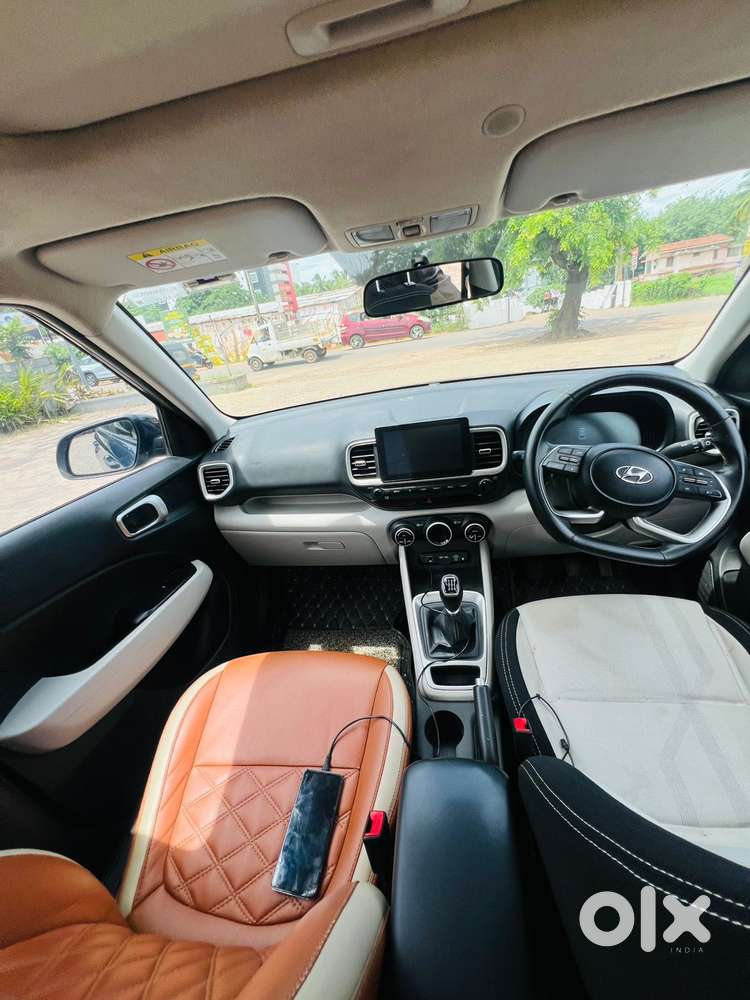 Hyundai Venue Sx (o) Mt 1.5 Diesel, 2022, Diesel