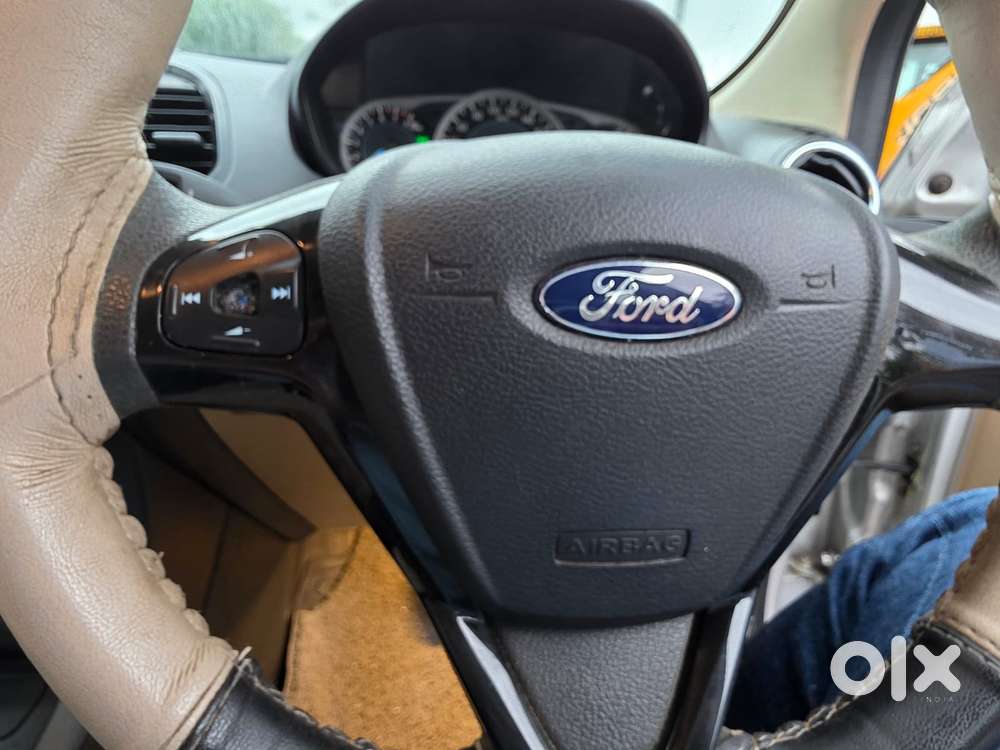 Ford Aspire Titatinium Blu Ti-vct, 2015, Petrol