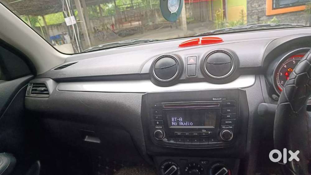 Maruti Suzuki Swift 1.2 Vxi (o), 2022, Petrol