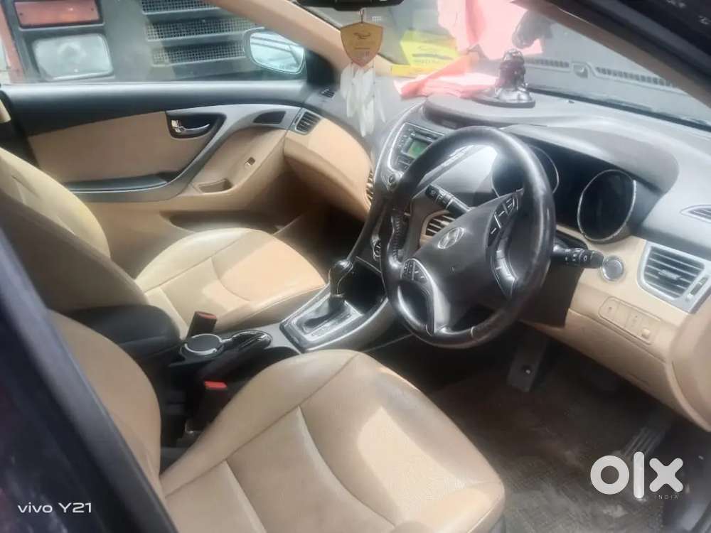 Hyundai Elantra 2013 Petrol 85000 Km Driven