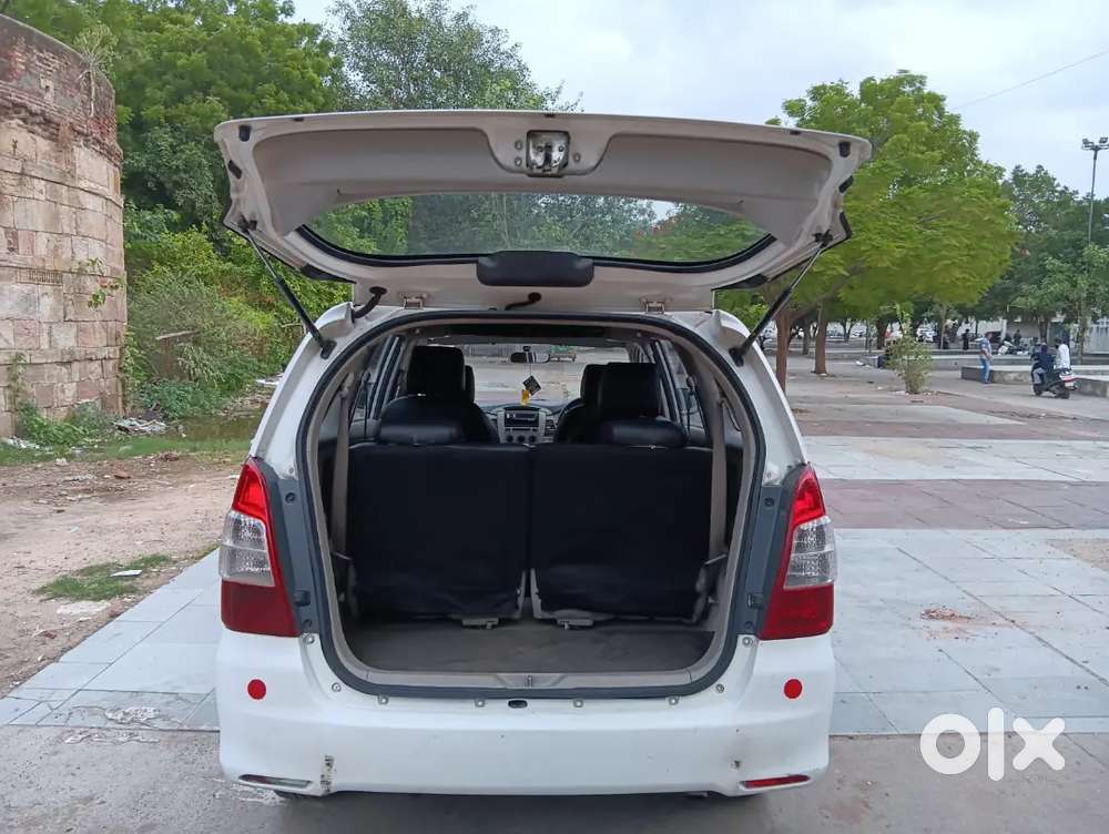 Toyota Innova 2.5 Ev 2014