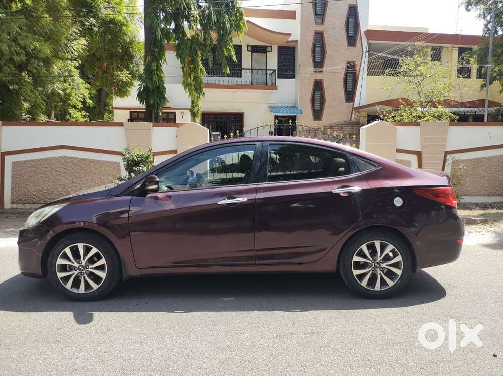 Hyundai Verna Fluidic 1.6 Vtvt Sx, 2013, Petrol