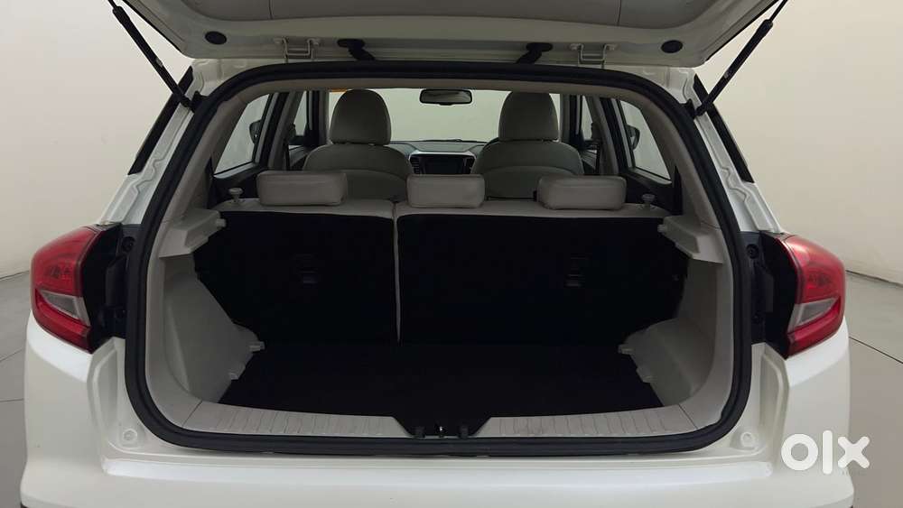 Mahindra Xuv300 W8 (o) 1.5 Diesel Amt, 2022, Diesel