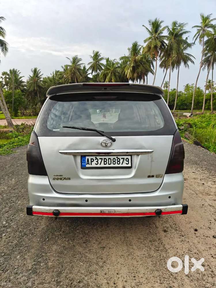 Toyota Innova 2006 Diesel Well Maintained
