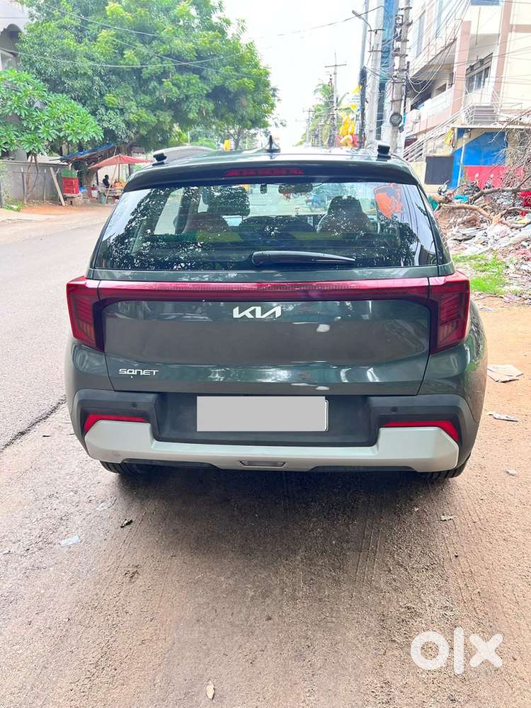 Kia Sonet Petrol 2025