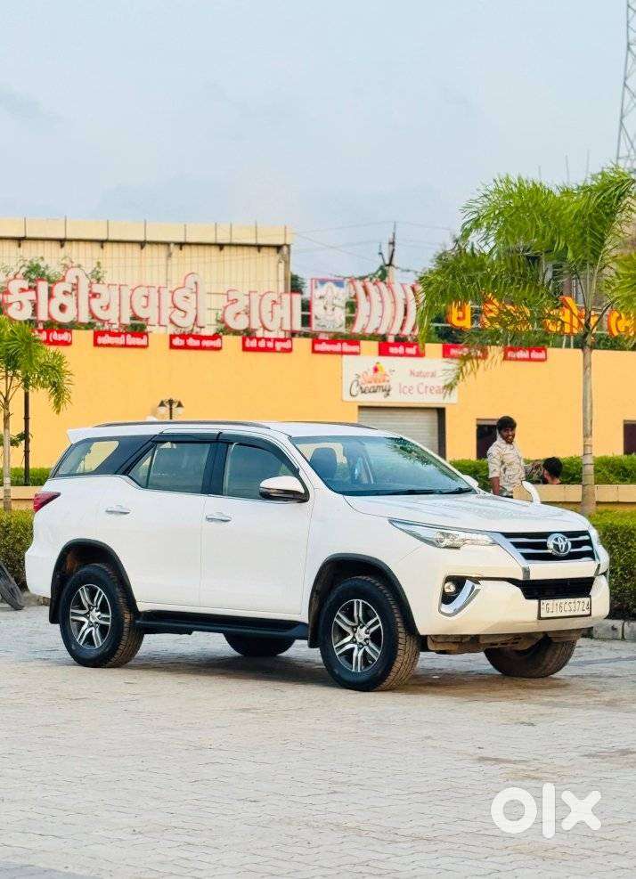 Toyota Fortuner 4x2 At 2.8 Diesel, 2020, Diesel