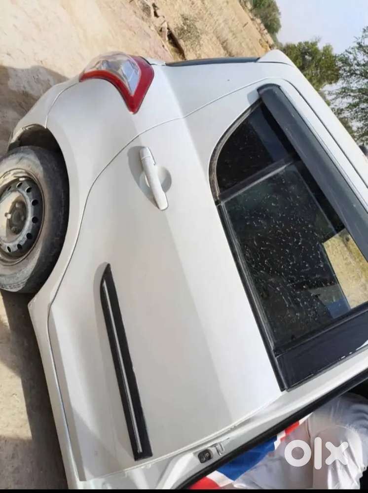 Maruti Suzuki Dzire 2012