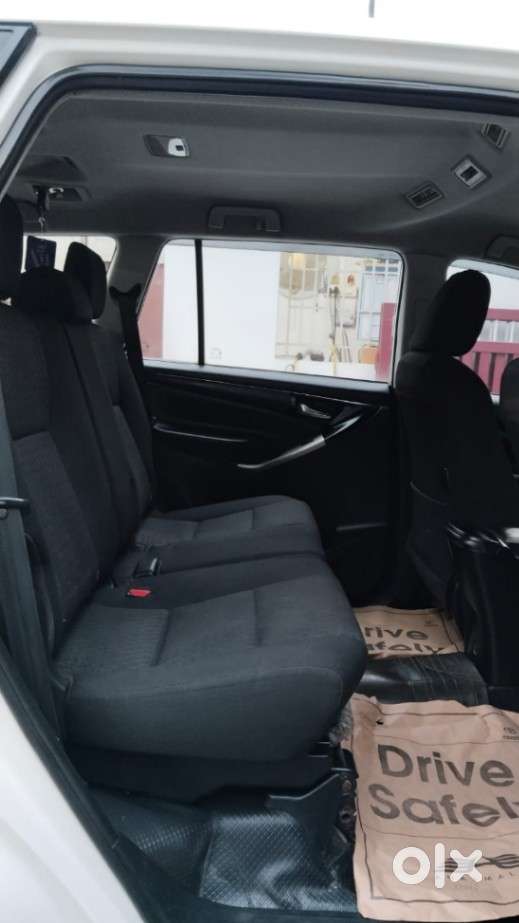 Toyota Innova Crysta 2.4 G Mt 8s, 2016, Diesel