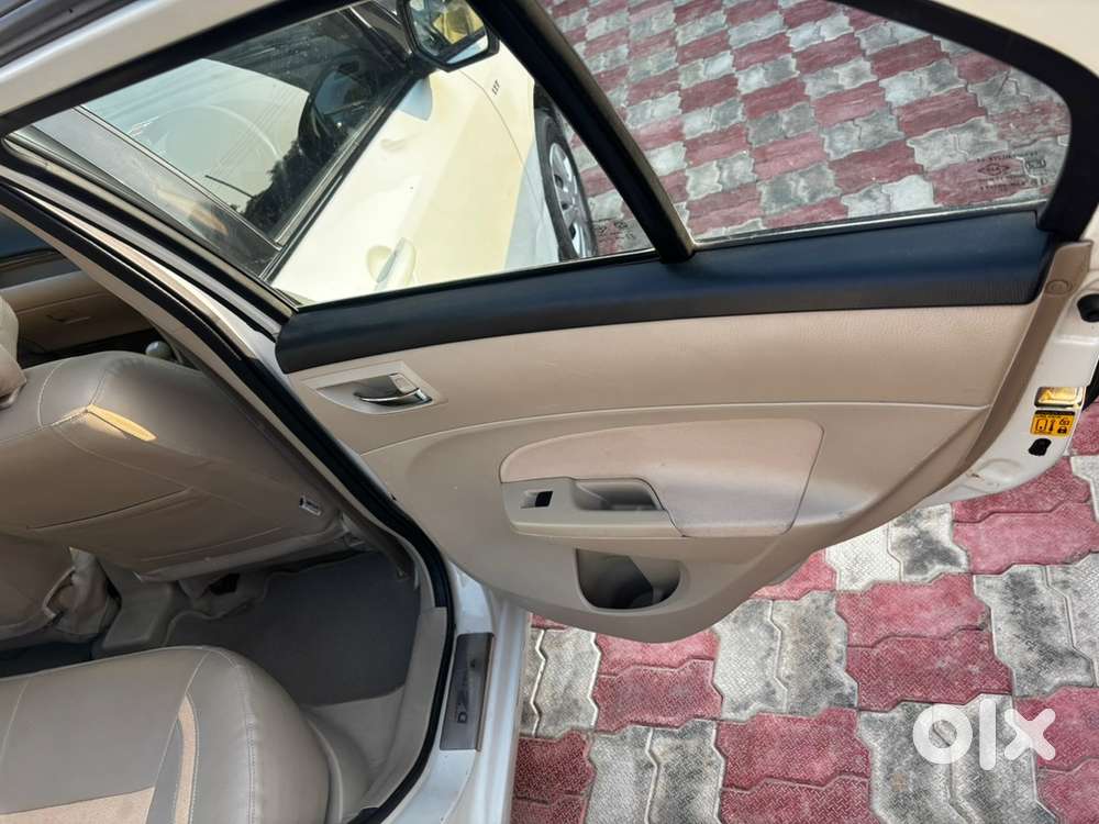 Maruti Suzuki Swift Dzire 2013