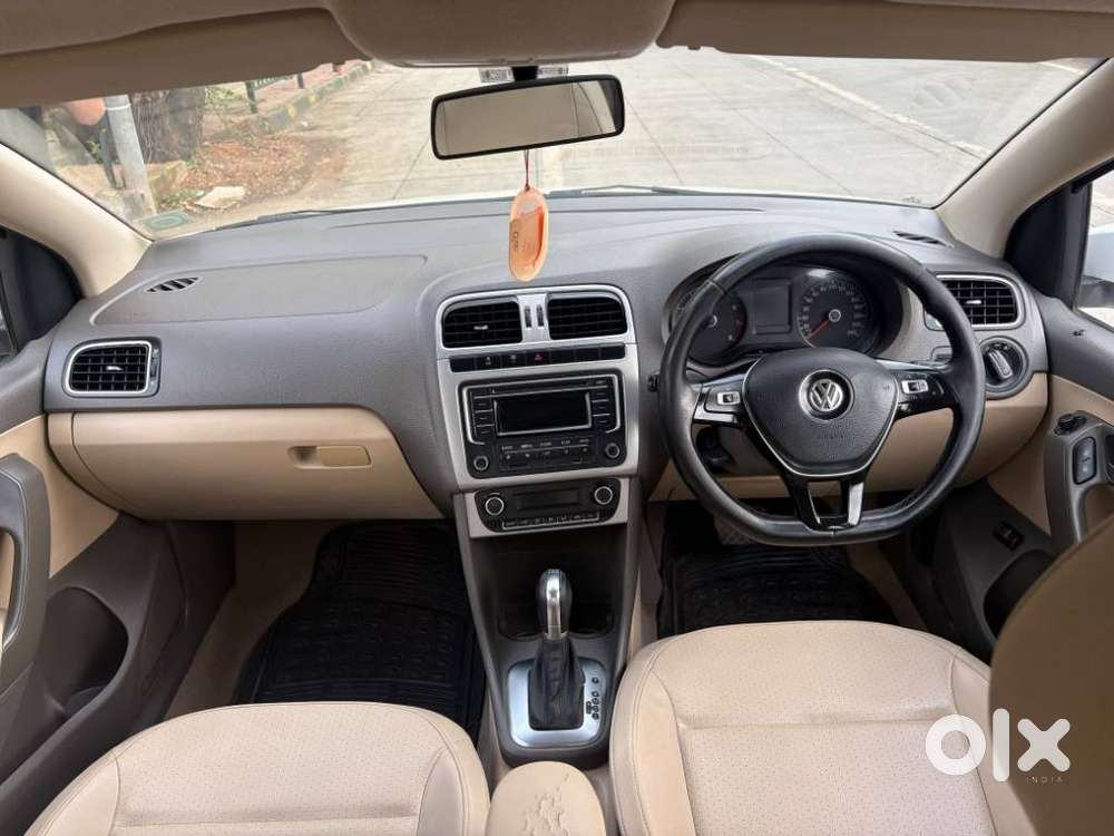 Volkswagen Vento 1.2 Tsi Highline Plus At, 2016, Petrol