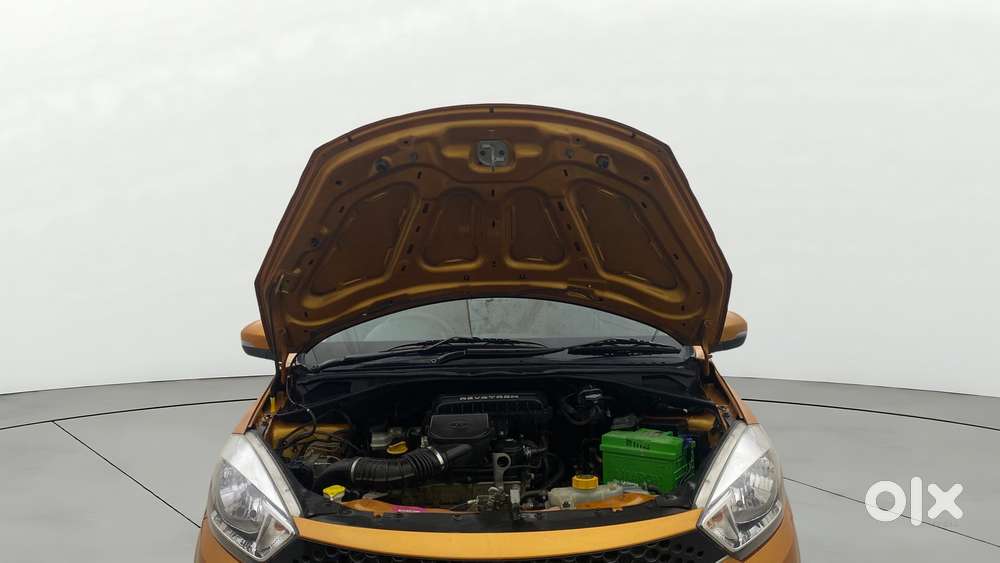 Tata Tiago 1.2 Revotron Xza, 2018, Petrol