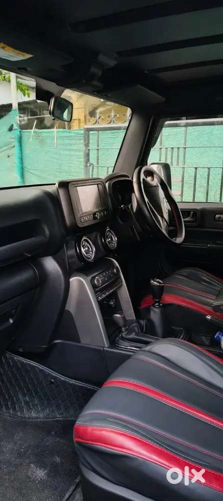 Thar 4×4 Black