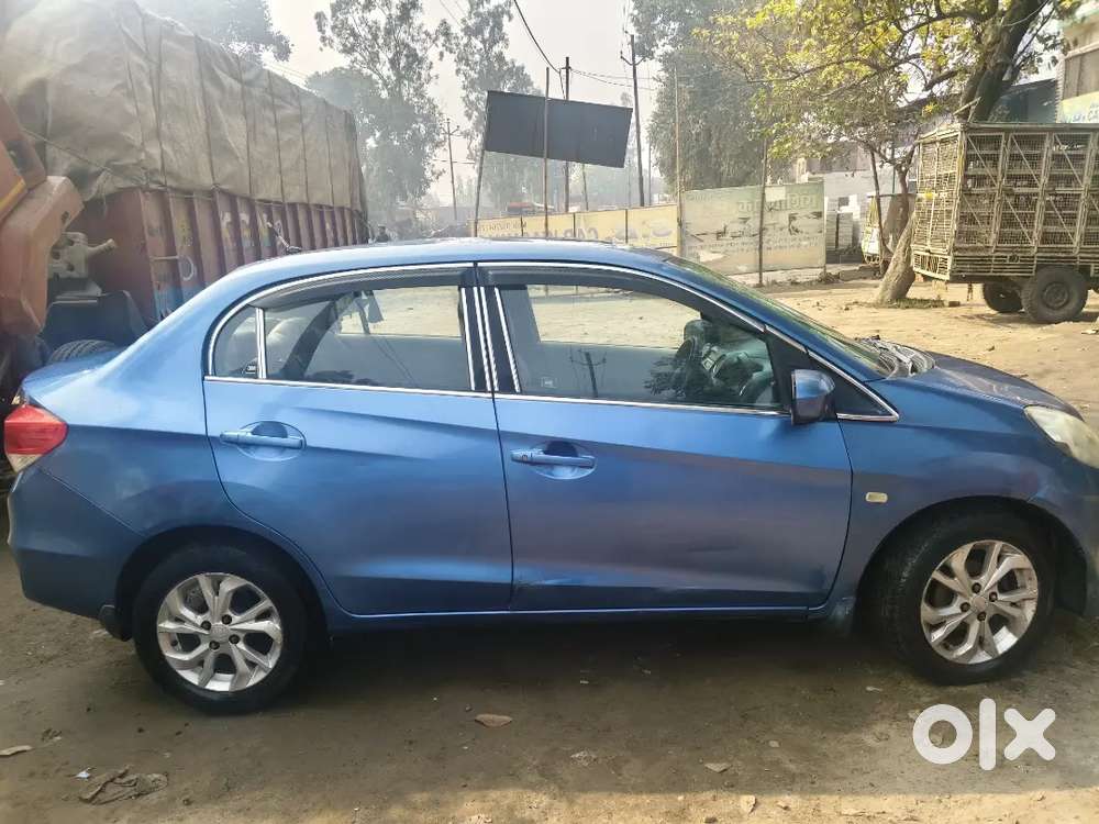 Honda Amaze 2nd Gen 2014 Diesel 9000 Km Driven