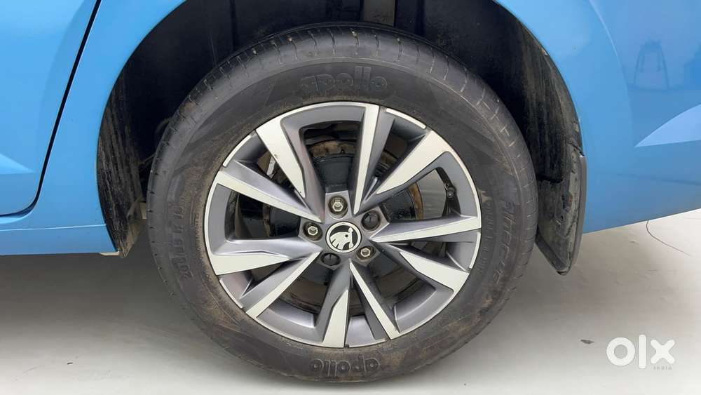 Skoda Slavia Style 1.5l Tsi Dsg, 2022, Petrol
