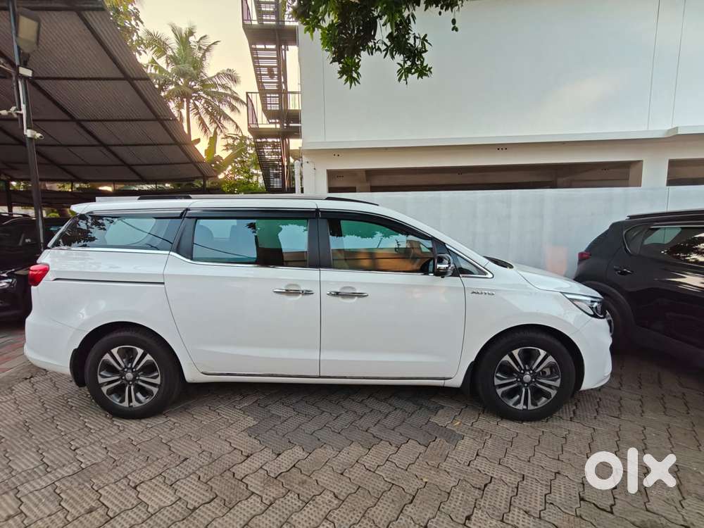 Kia Carnival Prestige, 2021, Diesel