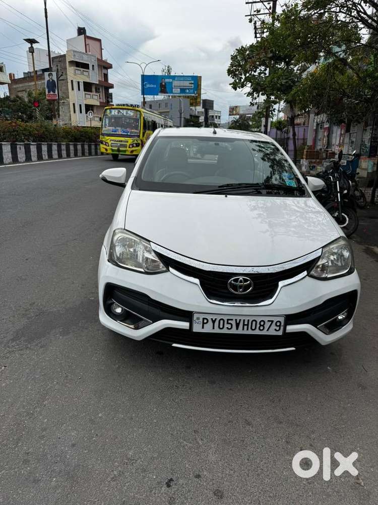 Toyota Etios Liva 2013 Petrol Well Maintained