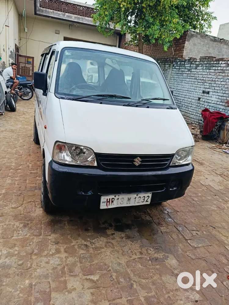 Maruti Eeco Petrol Plus Cng