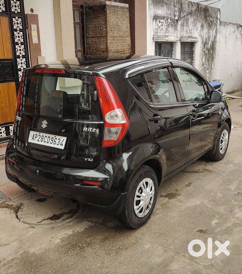 Maruti Suzuki Ritz Genus Vxi, 2010, Petrol