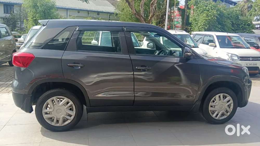 Maruti Suzuki Brezza Lxi 2022