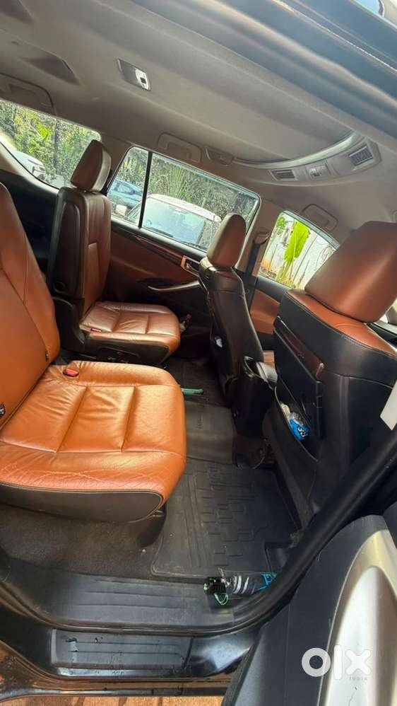 Toyota Innova Crysta Zx At 7 Str 2017 (top Model)