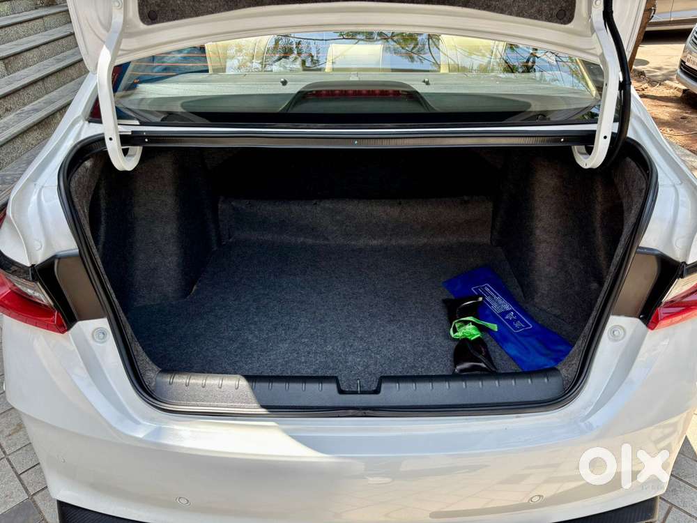 Honda City 1.5 Zx Cvt I-vtec, 2023, Petrol