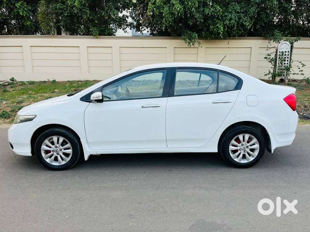 Honda City 2011-2013 V At Exclusive, 2013, Petrol