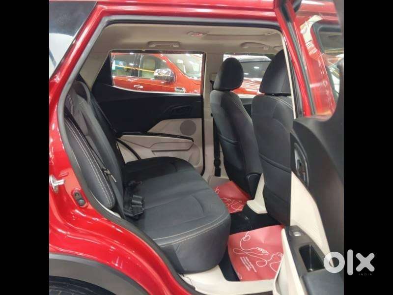 Mahindra Xuv300 1.2 W6 Amt Petrol, 2022, Petrol