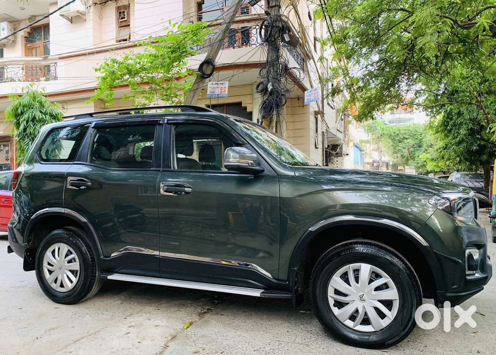 Mahindra Scorpio N Z4 Petrol Mt 7 Str, 2022, Petrol