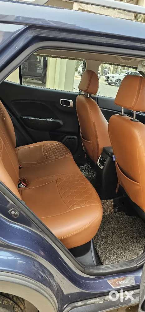Hyundai Venue 2022 Petrol Well Maintained