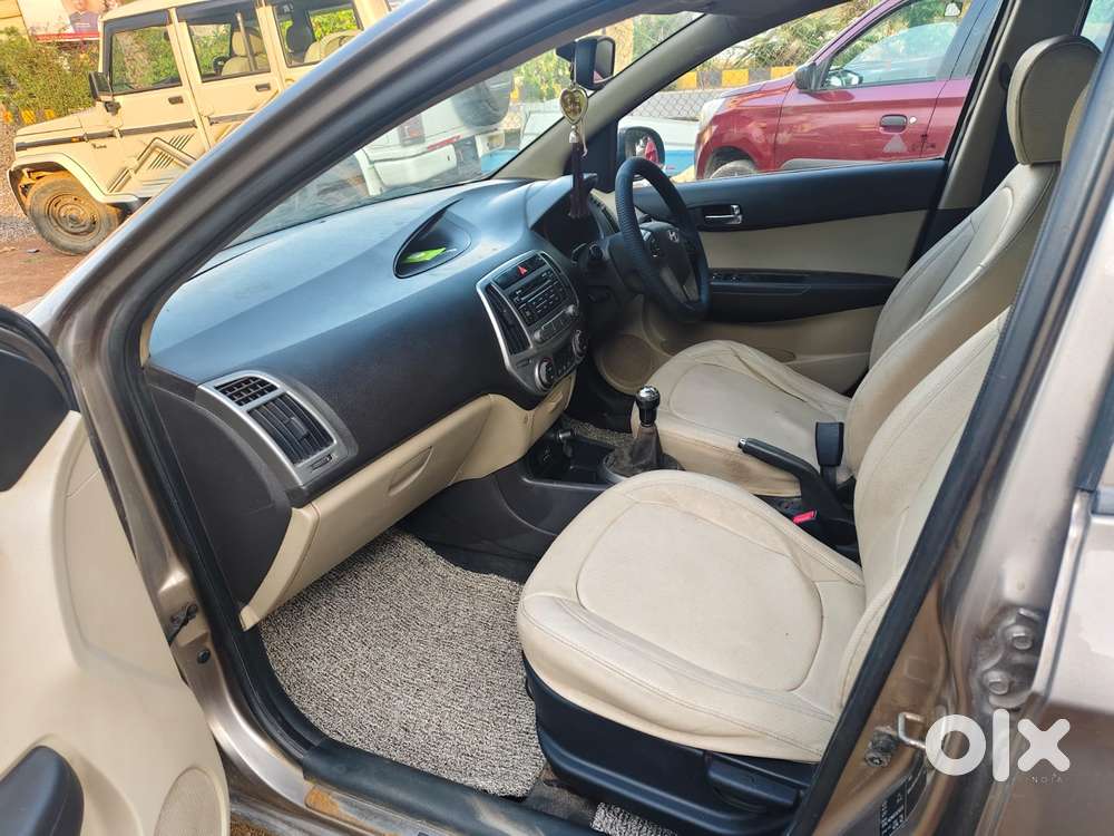 Hyundai I20 Sportz 1.2 Bs-iv, 2013, Petrol