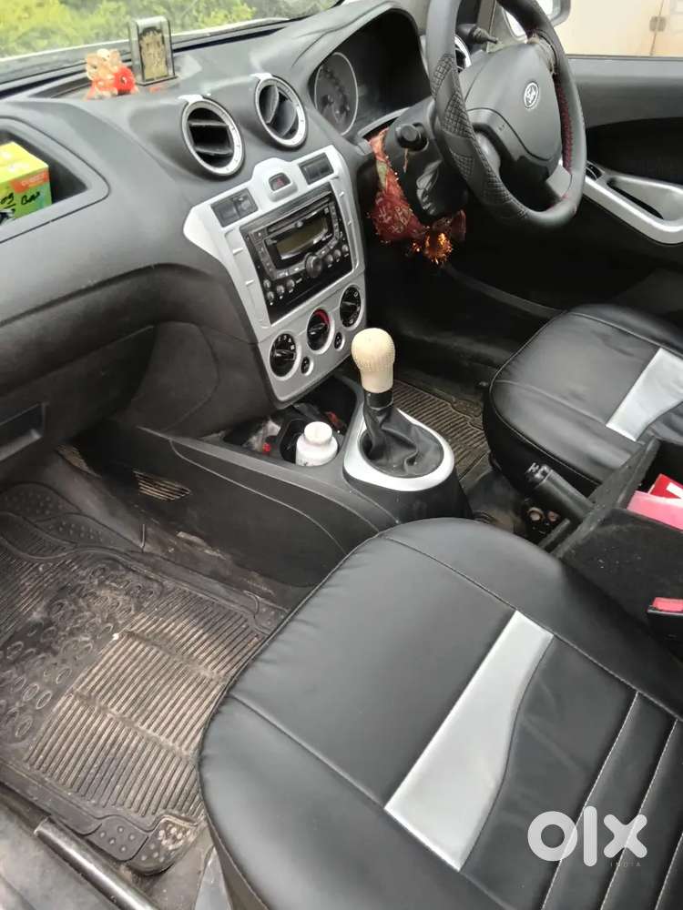 Ford Figo 1.5 Ambiente 2013