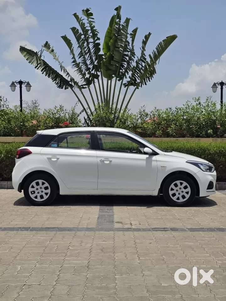 Hyundai Elite I20 [ ] 1.2 Magna Executive, 2018, Petrol