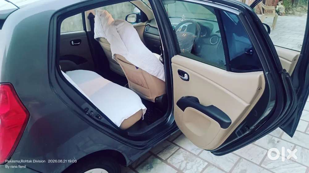 Hyundai I10 Sportz Petrol 2011 With New Tyre,new Suspension
