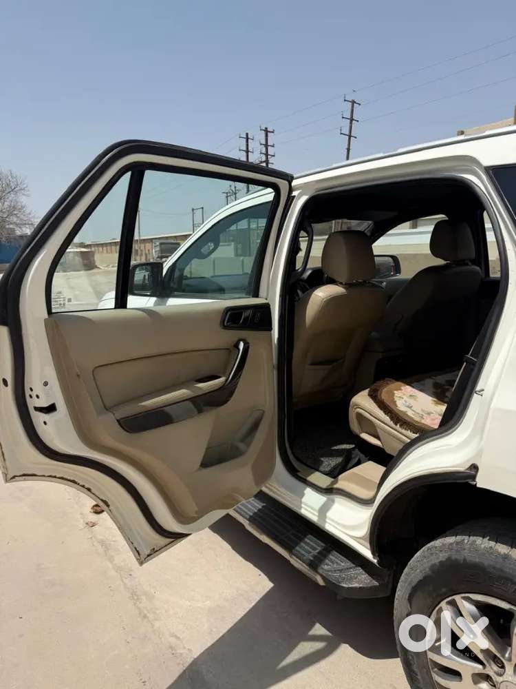 Ford Endeavour Titanium 2017