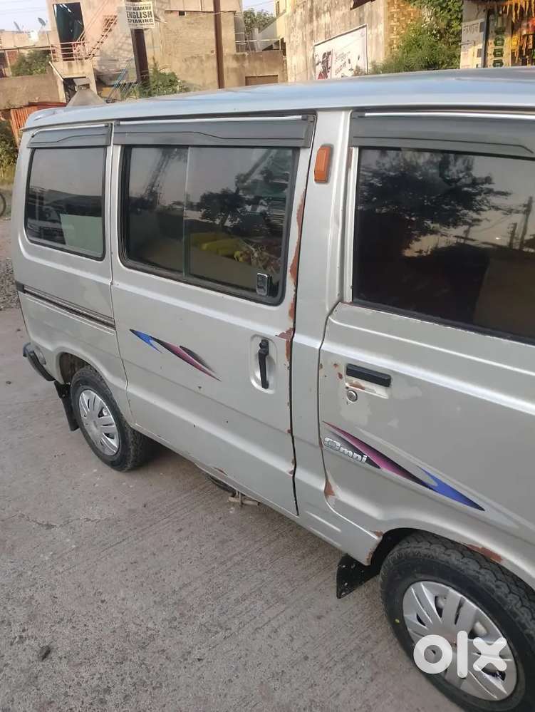 Maruti Suzuki Omni 2017