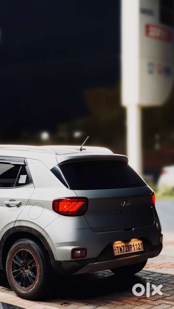 Hyundai Venue Petrol 2019