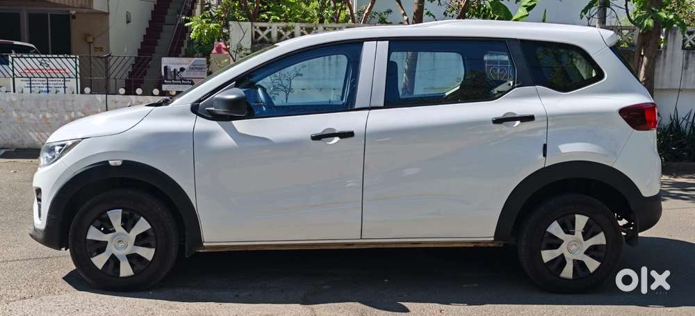 Renault Triber Rxl, 2022, Petrol