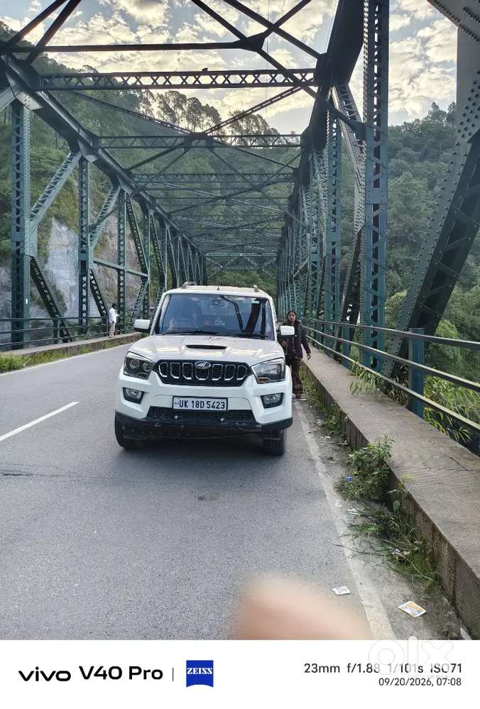 Mahindra Scorpio 2.2 2016