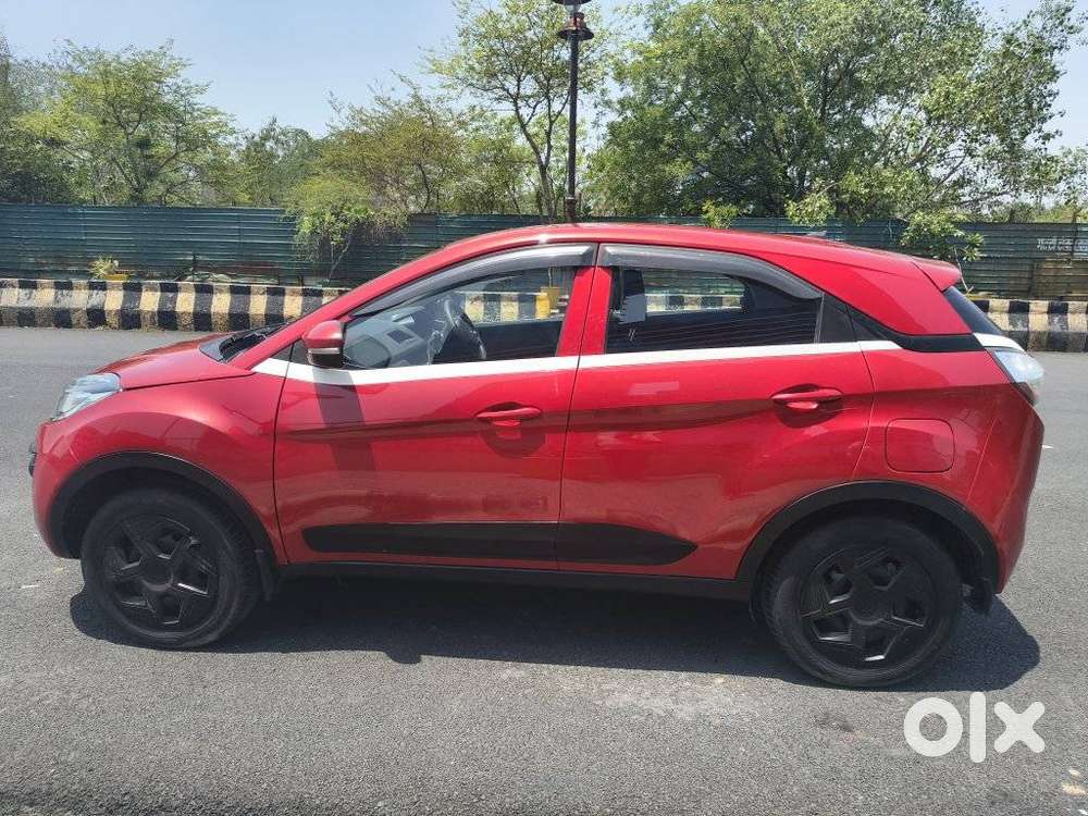Tata Nexon 1.2 Revotron Xm (s), 2018, Cng & Hybrids