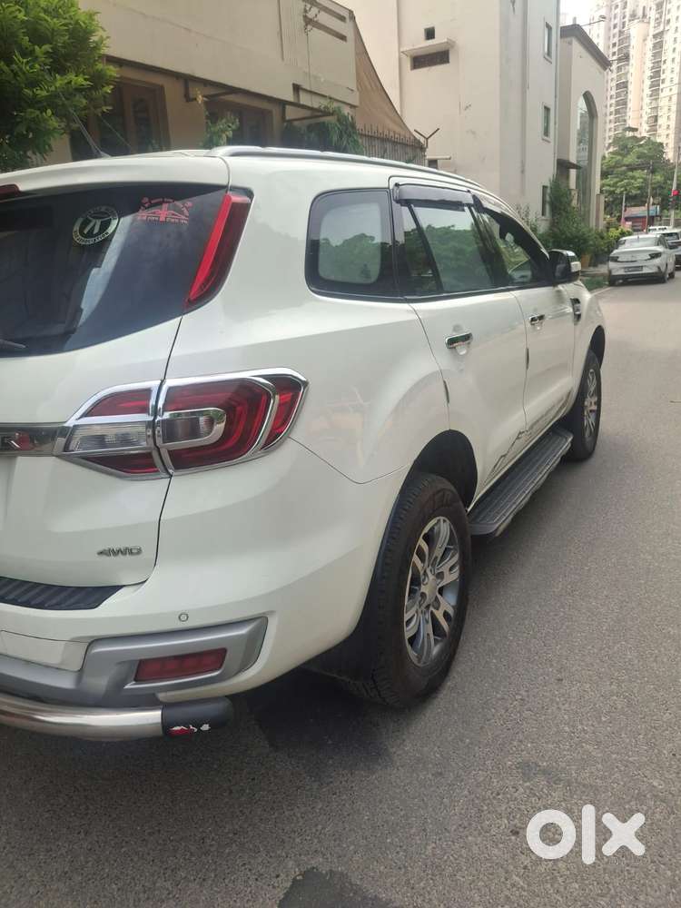 Ford Endeavour 3.2 Titanium 4x4 At, 2016, Diesel