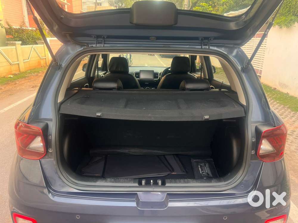 Hyundai Venue Sx Mt, 2022, Diesel