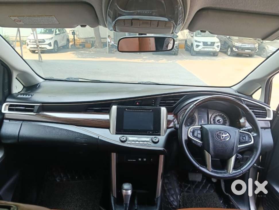 Toyota Innova Crysta Zx 2.4 Diesel 7 Seater, 2016, Diesel