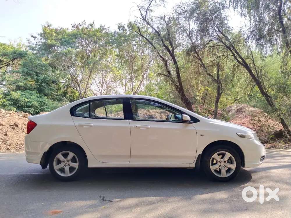 Honda City I-vtec 2013  Super Tight Condition