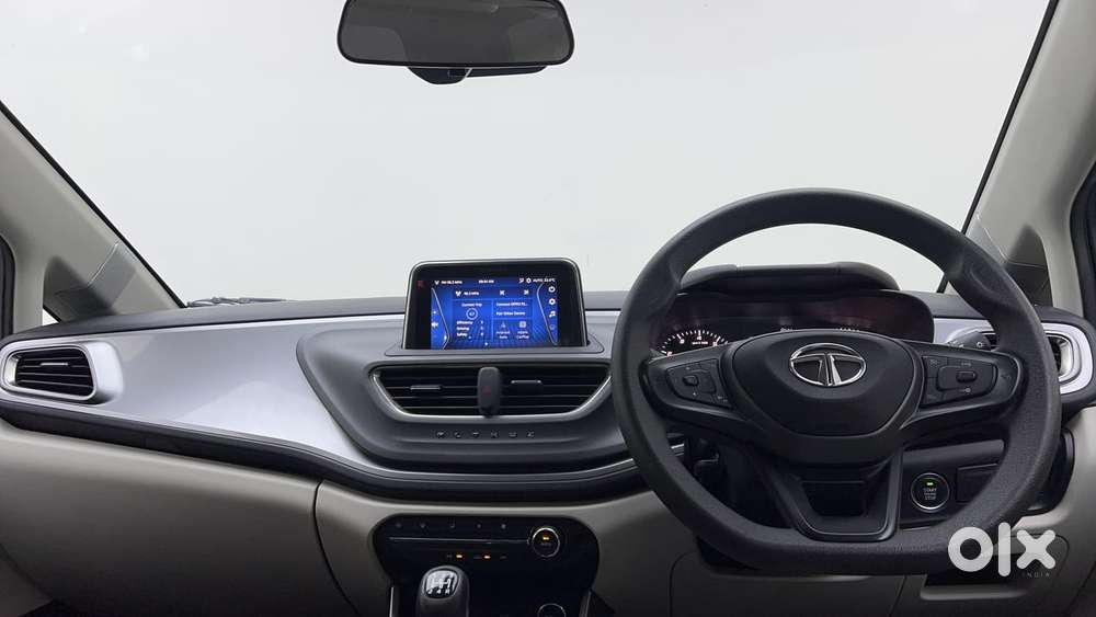 Tata Altroz Xz, 2022, Petrol