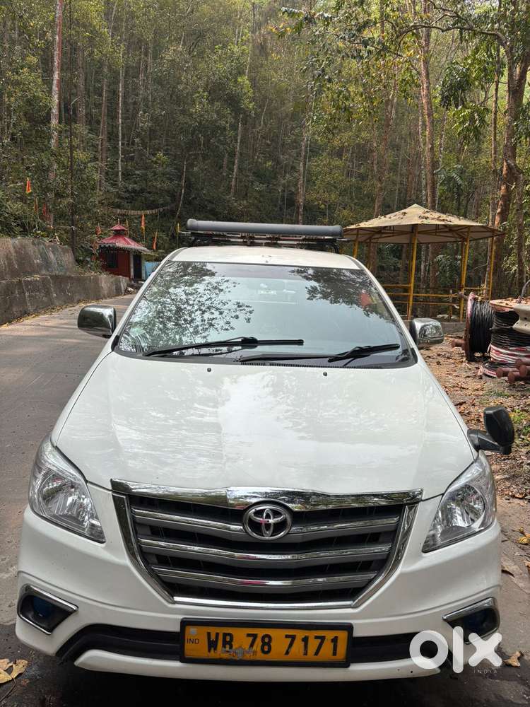 Toyota Innova 2012-2013 2.5 E Diesel Ms 8-seater, 2016, Diesel