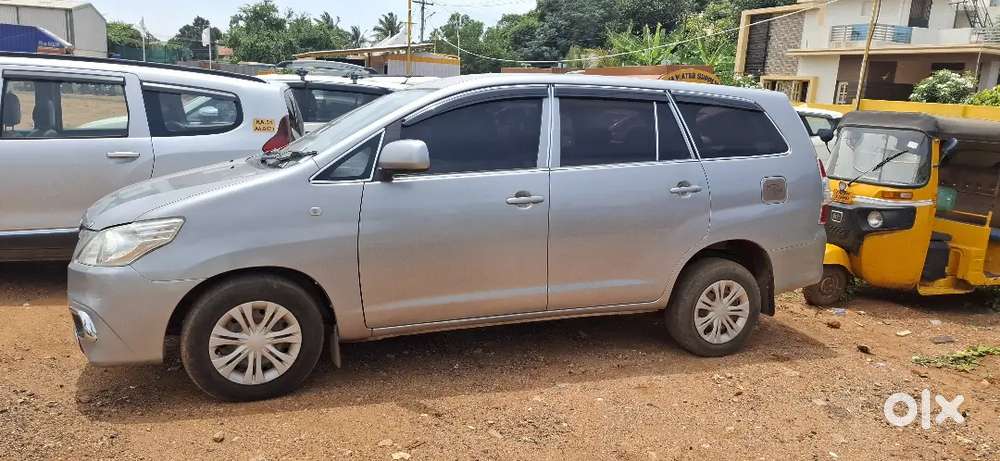 Toyota Innova 2.5 Gx 2015